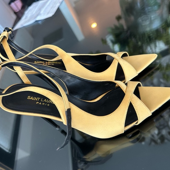 Saint Laurent Yellow Satin heels open toe - Picture 7 of 9
